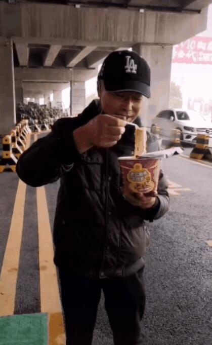 吃瓜网红东北大哥是谁,吃瓜网红东北大哥的真实身份